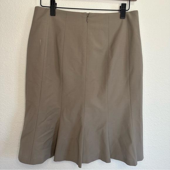 Ann Taylor Tan Skirt Size 4 - Picture 4 of 7